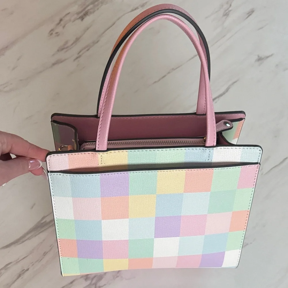 KARL LAGERFELD PARIS Jacqueline Crossbody Bag Pastel - Picture 3 of 13